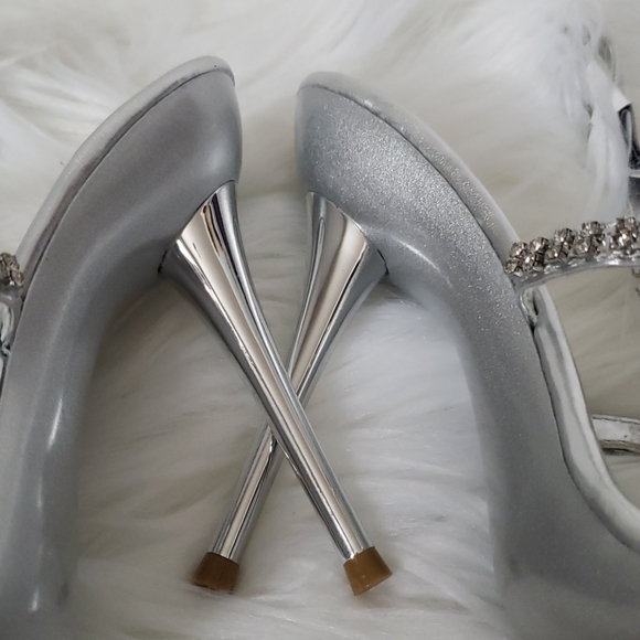 Frederick's of Hollywood Heels - Picture 4 of 8